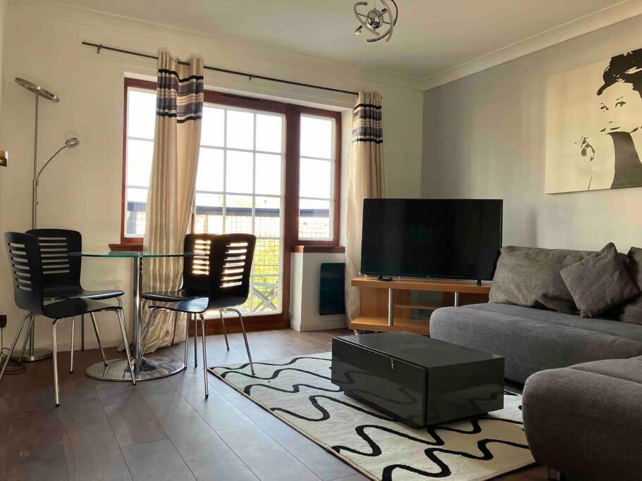 My Waterfront Apartment, Views Over Water Of Leith 爱丁堡 外观 照片